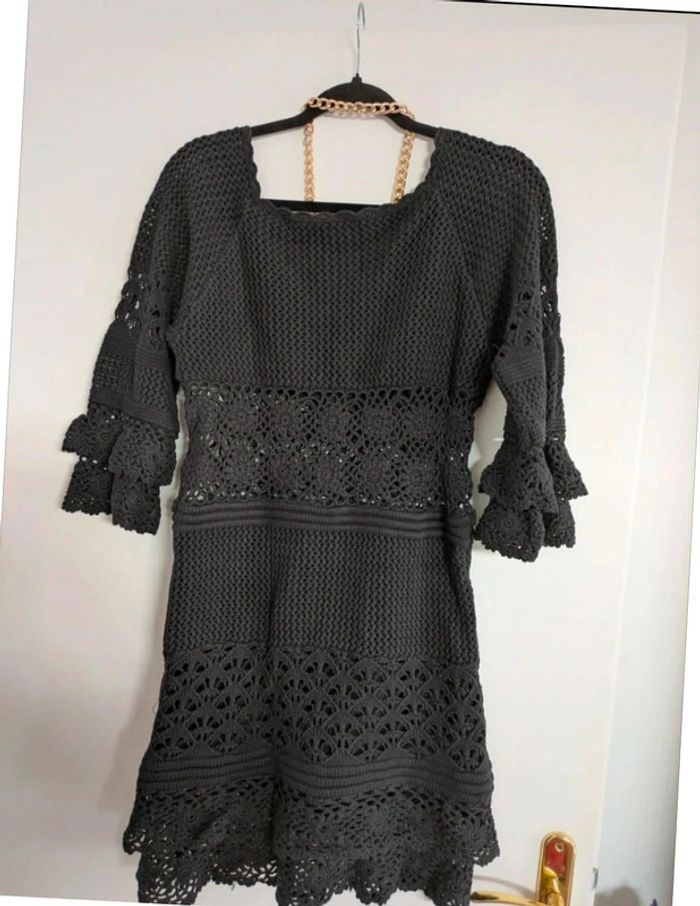 Robe en crochet décolleté carré - photo numéro 5