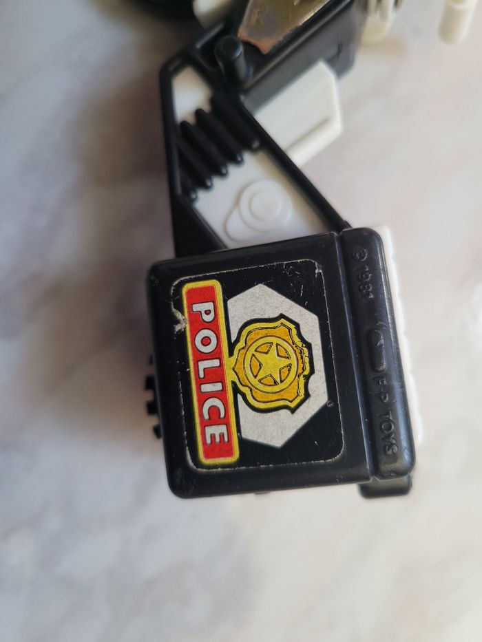 Moto police fisher price vintage husky helpers - photo numéro 3