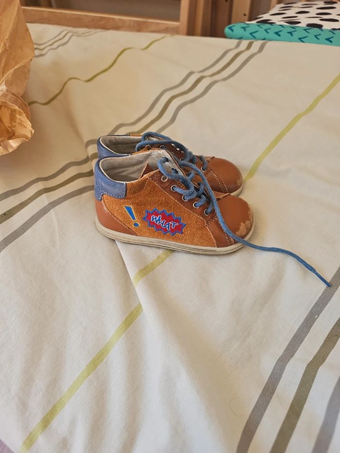 Chaussures taille 22 - photo numéro 2