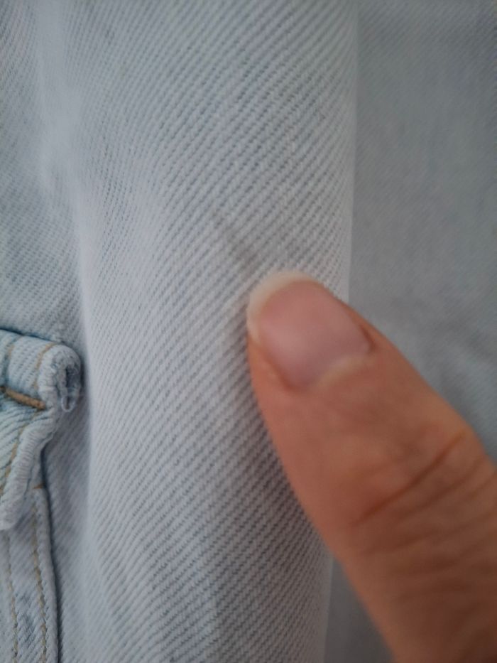 Jeans bleu clair cargo large réglable 12 ans H&M 
Très bon état - photo numéro 4