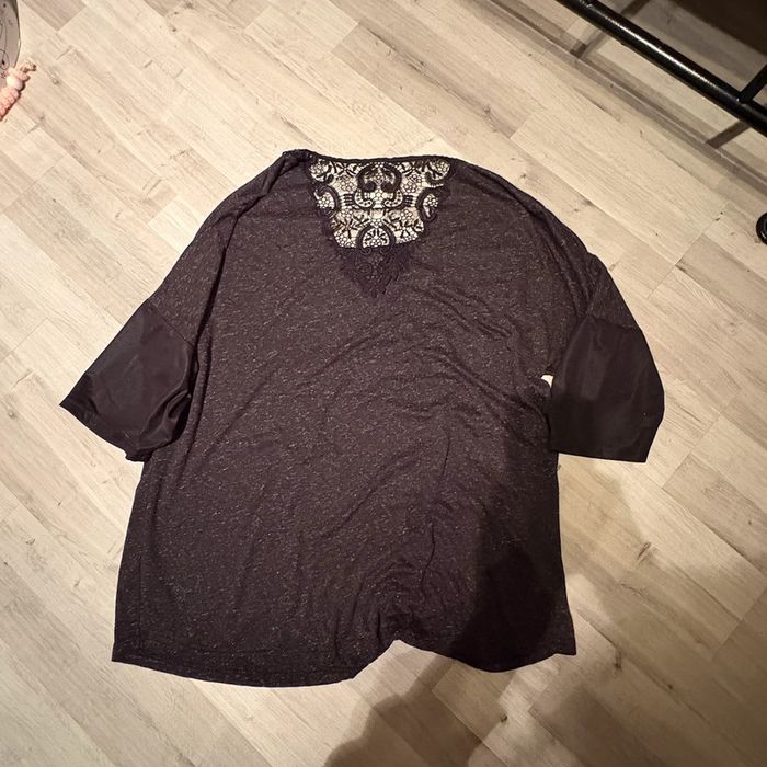Tshirt • noir • 52 🌿 - photo numéro 2