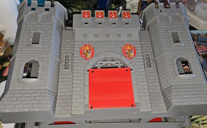 Châteaux avec des chevaliers playmobil - photo numéro 3