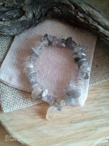 Bracelet en pierres de labradorite