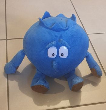 Peluche Fraise bleu