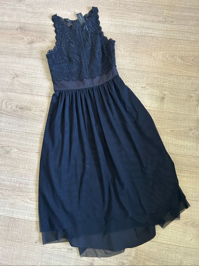 Robe noire neuve avec dentelle Esprit taille française 36 (valeur 90€) - photo numéro 7