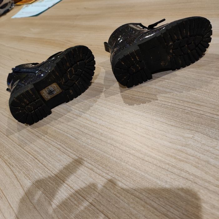 Chaussures taille 22 - photo numéro 4