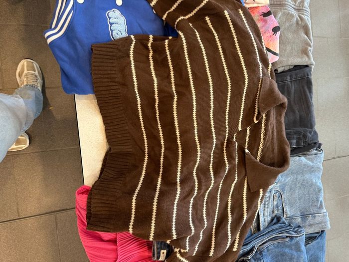 Lot de vêtements, voir photo