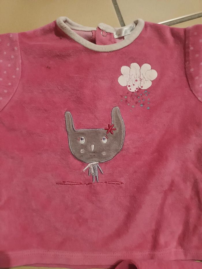 2 hauts de pyjamas velours - photo numéro 3