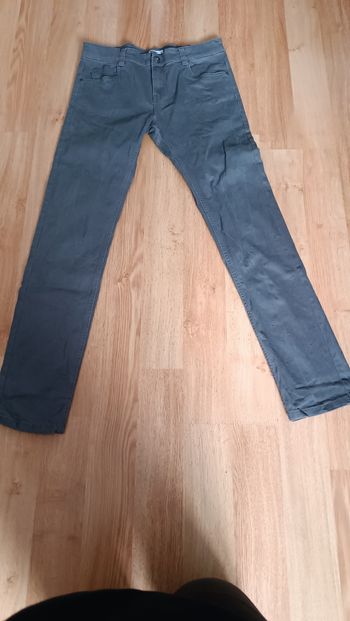 Jeans taille 16 ans garçon