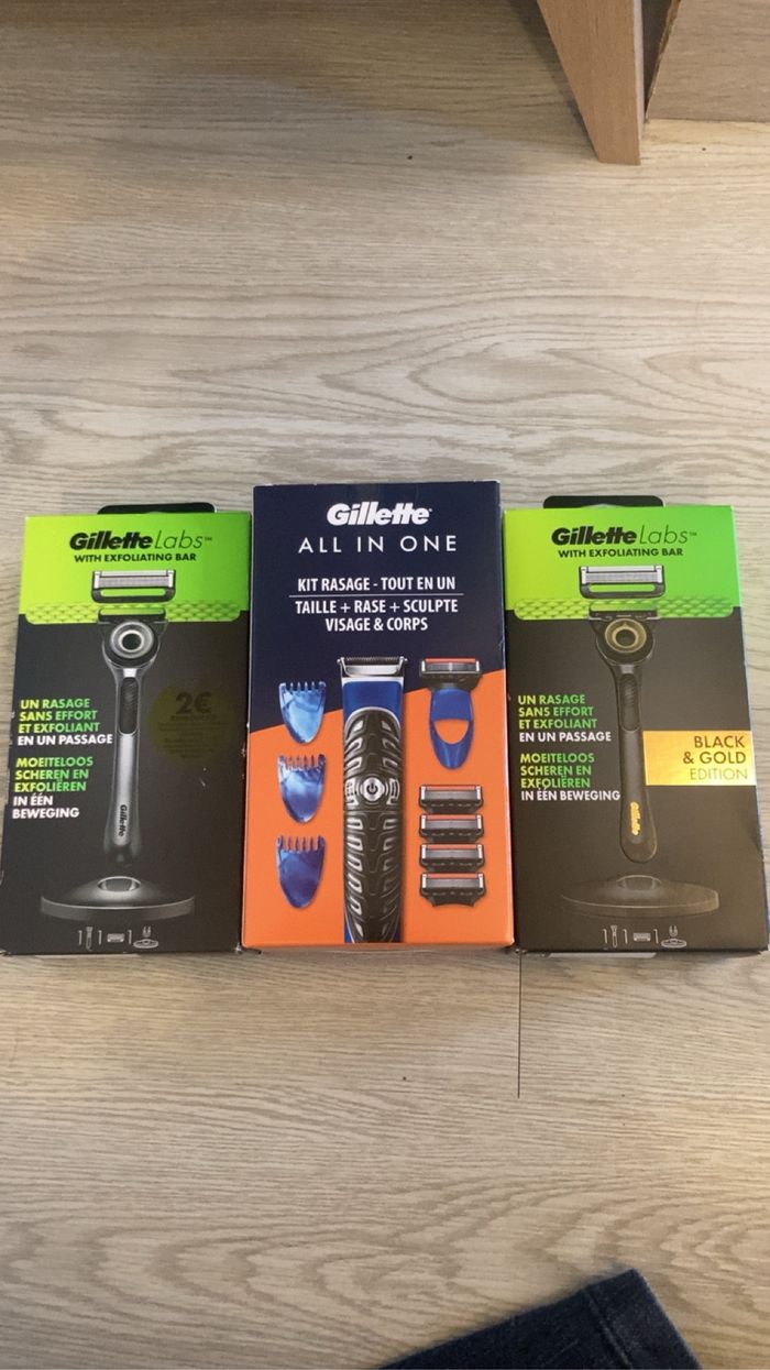 2  Gillette labs + 1 tondeuse Gillette all in one