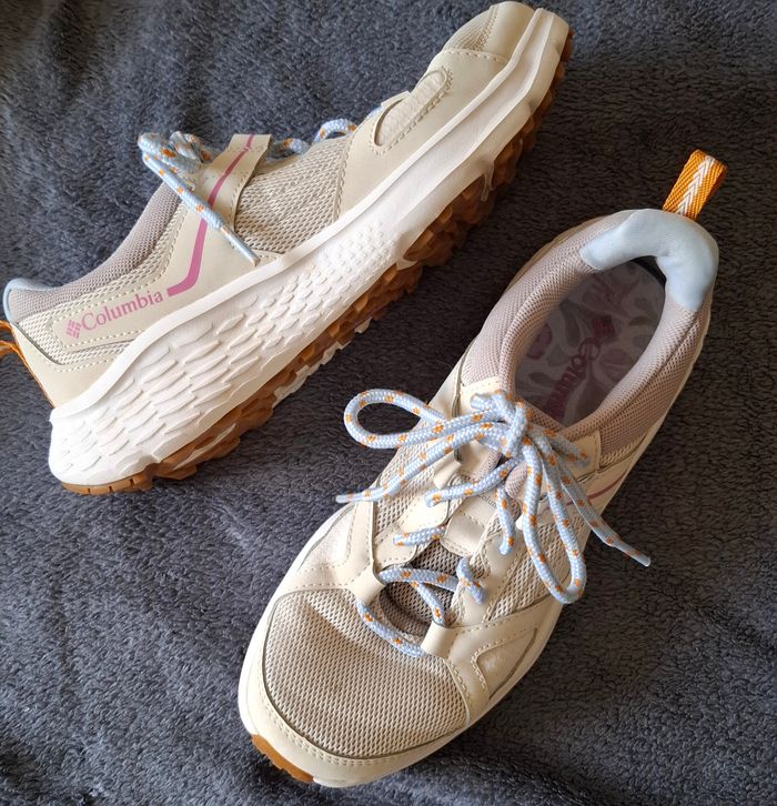 Chaussures de randonnées beiges T38 - photo numéro 4