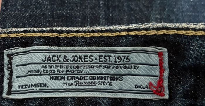 Jeans bleu troué - photo numéro 6