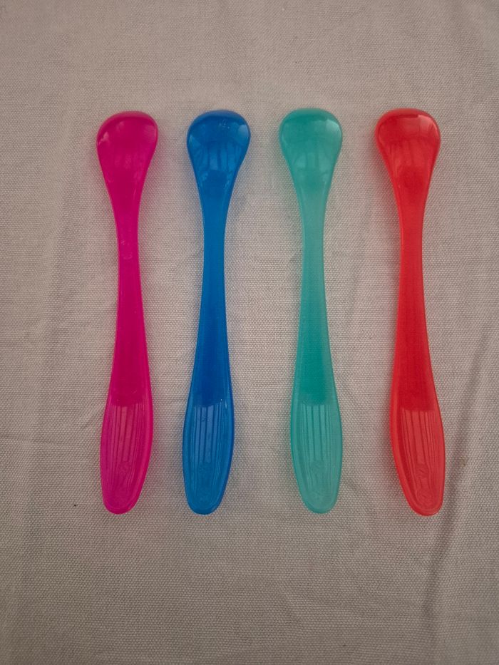 Lot 4 cuillères bébé plastique - photo numéro 2