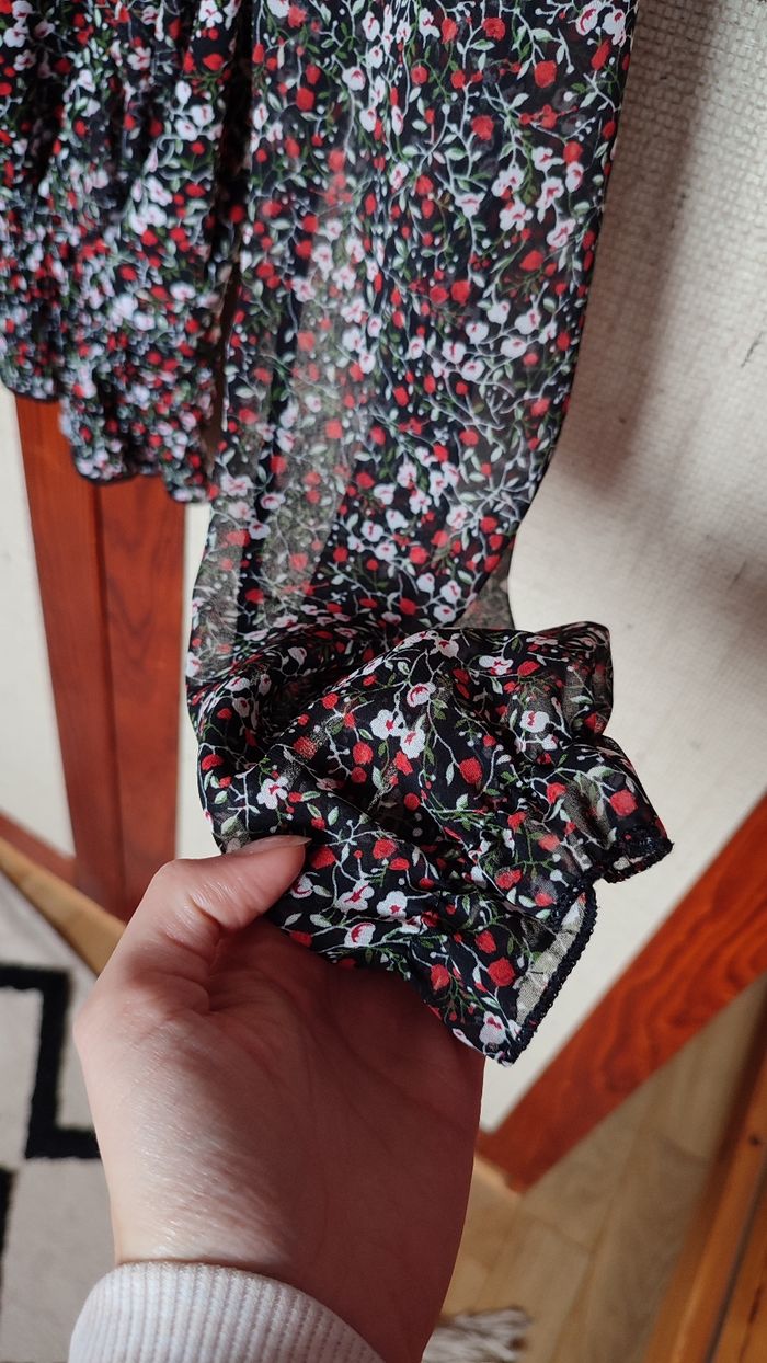 Blouse fleurie taille XS - photo numéro 3
