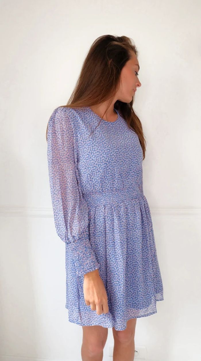 🌟 Robe à fleurs bleu et blanche - photo numéro 6