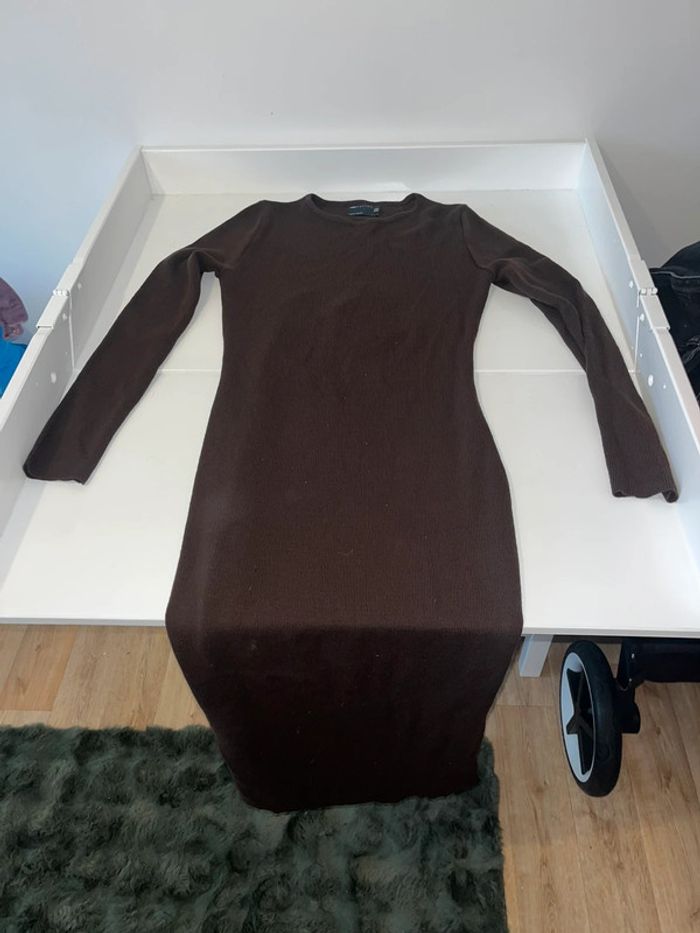 Robe dos nue - photo numéro 3