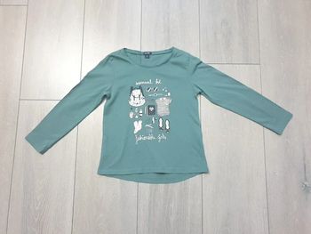 Maillot manche longue vert. Fille 5 ans. Marque Kiabi