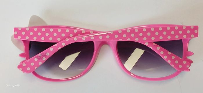 👓 Lunette de Soleil Hello Kitty - photo numéro 2