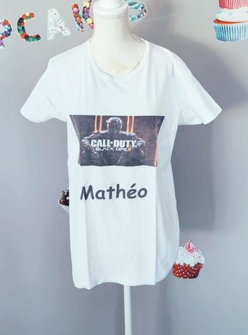 🏈 T-shirt manches courtes "personnalisée Mathéo" - Famous - S 🏈
