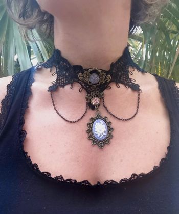 A38 Collier rétro gothic vintage dentelle noire camay