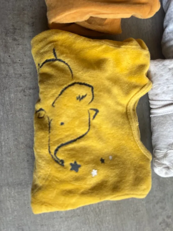 Lot pyjama 3 mois - photo numéro 2