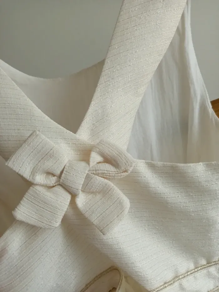 Robe blanche et dorée de fête / cérémonie 8 ans - photo numéro 6