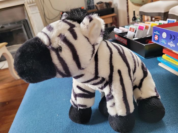 Peluche Zèbre 36cm très doux rayures noir blanc K&M Toys Afrique safari - photo numéro 2