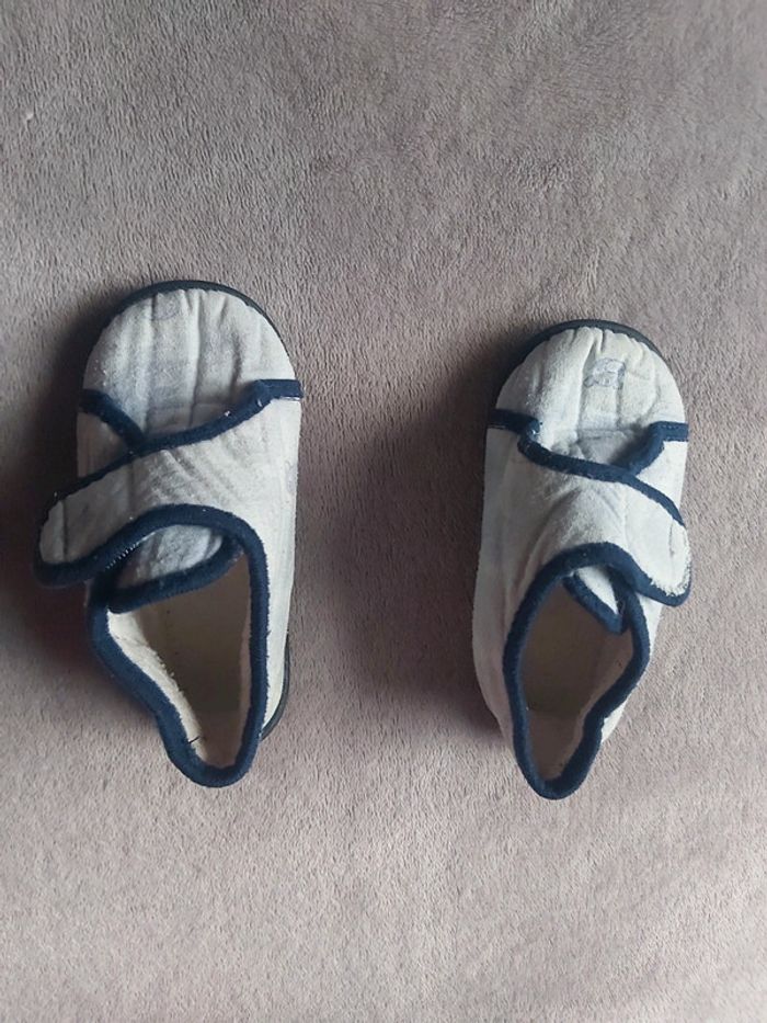 Chaussons bleu enfant