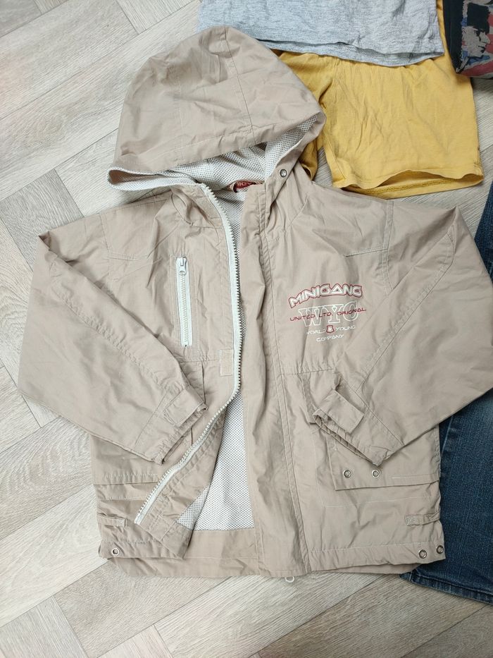 Gros lot de vêtements pour la rentrée mi-saison garçon 5 ans - photo numéro 10