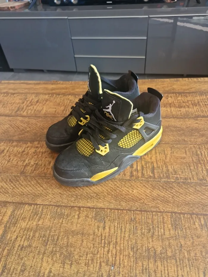 Jordan 4 retro 39