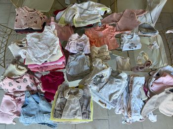 Vends lot vêtements 1 mois