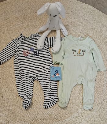 Lot 2 pyjamas fins 3 mois