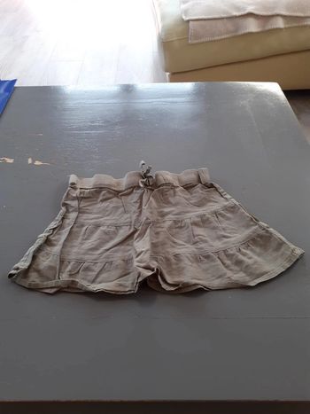 Jupe légère kaki, taille 98/104,