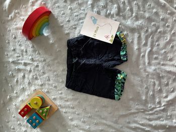 short réversible 1 coté marine 1 coté imprimé savane 24 mois gémo