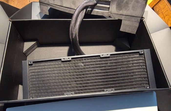 Asus ROG Astral GeForce RTX 5090 32OC - photo numéro 4