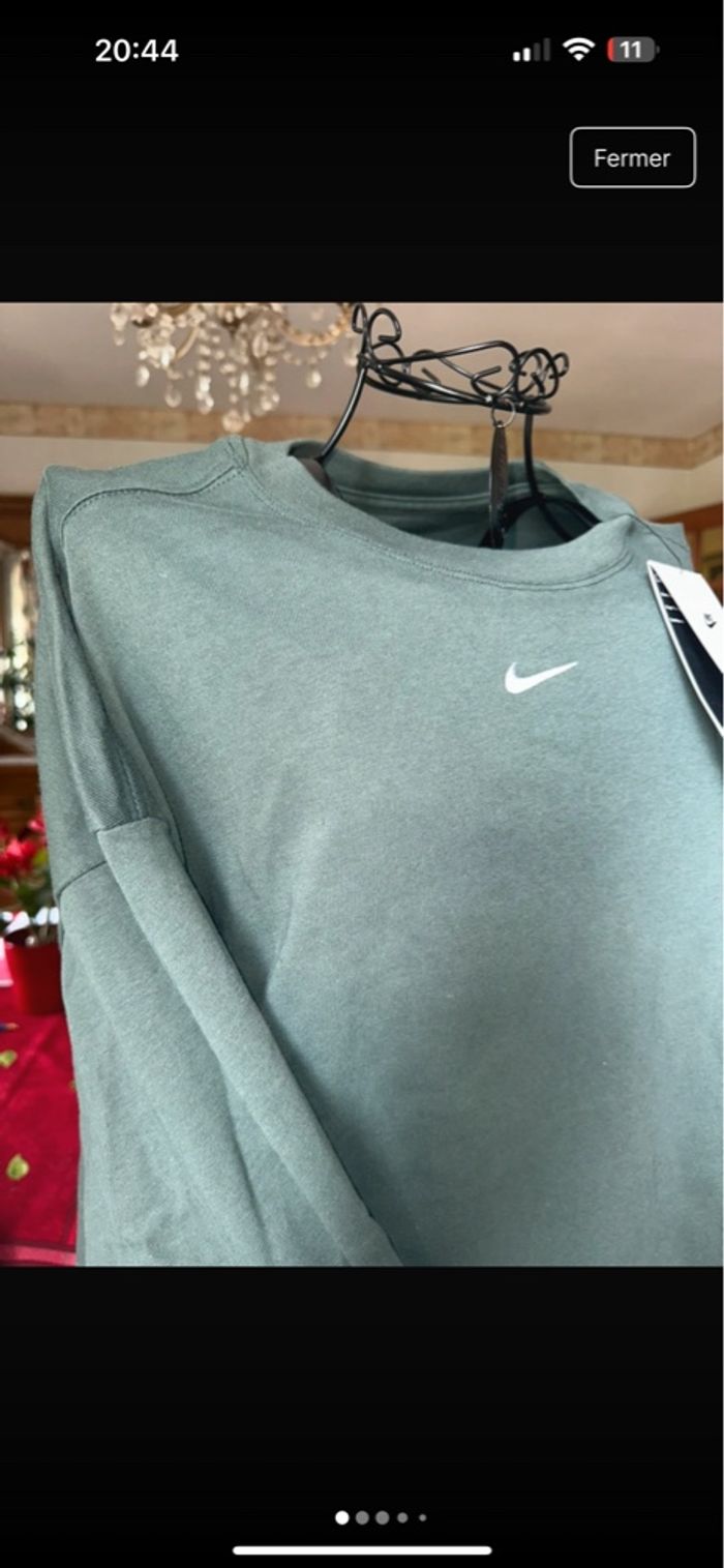 Sweat/tee shirt à manches longues NIKE vert kaki - photo numéro 2