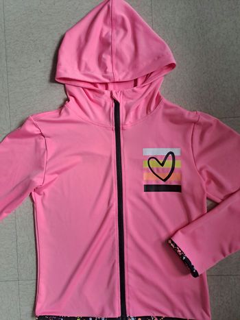 Veste fille rose à capuche / T. 10 ans / " Zeeman " / NEUVE