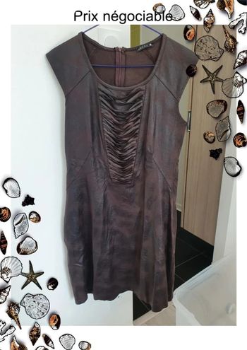 🌈 Très belle robe "Patrice Breal" Taille 40
Neuve 🌈