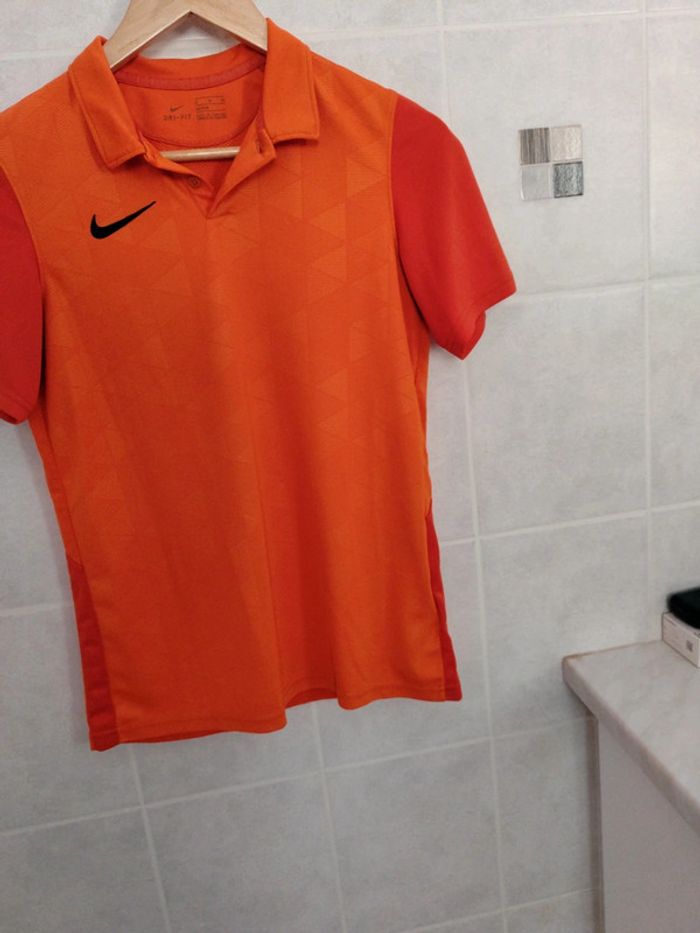 Tee shirt Nike 14 ans excellent état - photo numéro 3