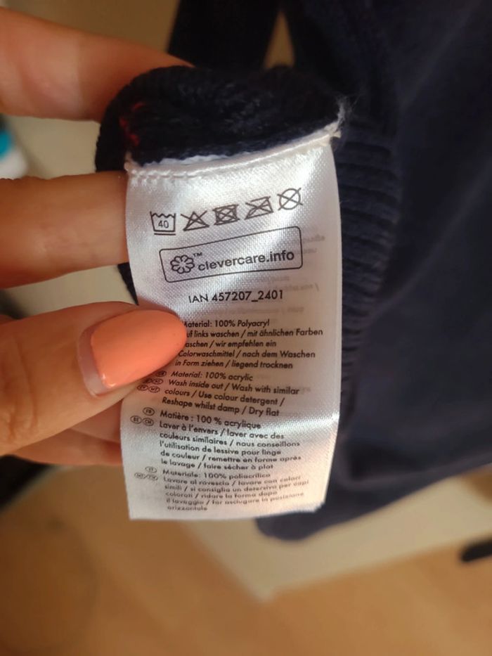 Pull de Noël marine 8/10 ans - photo numéro 5