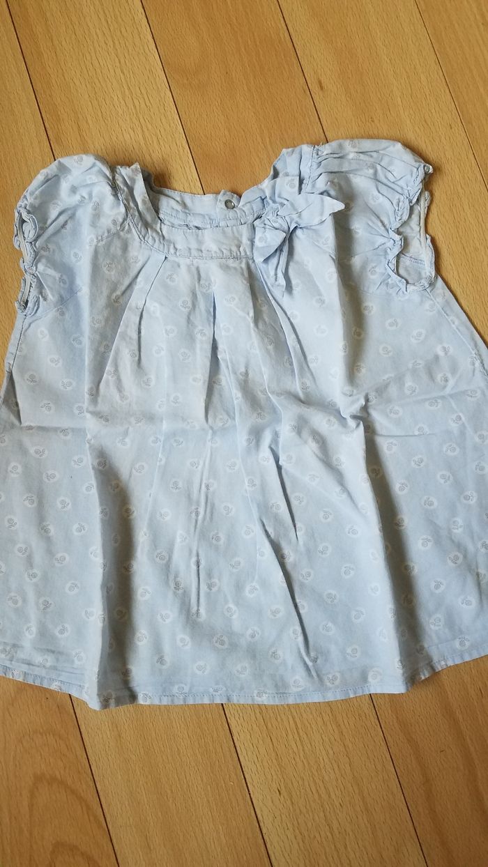 2 blouses 4 ans - photo numéro 3
