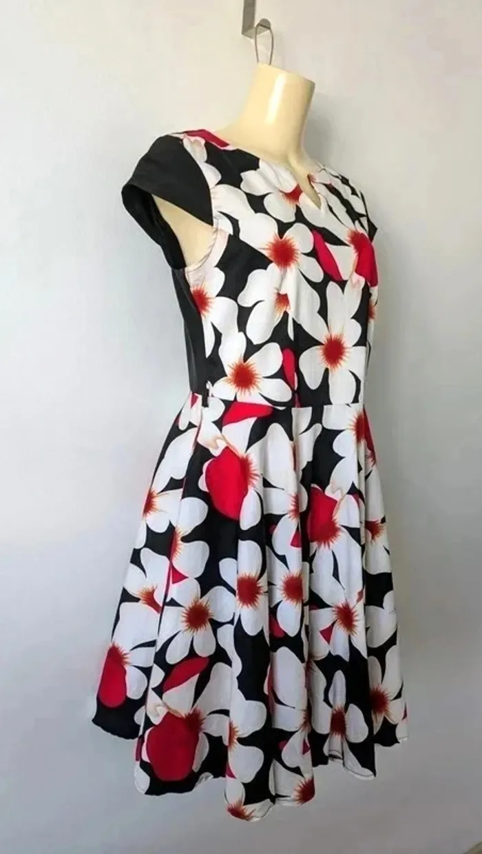 Robe d'été ample fleurie - Hippocampe - taille 40 - photo numéro 2