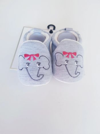 Kiabi - Chaussons éléphant - 16/17 - Neufs avec étiquette !