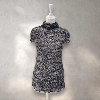 Top manches courtes en tulle imprimé léopard taille S