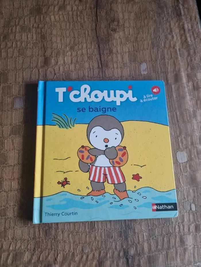 Livre t'choupi se baigne