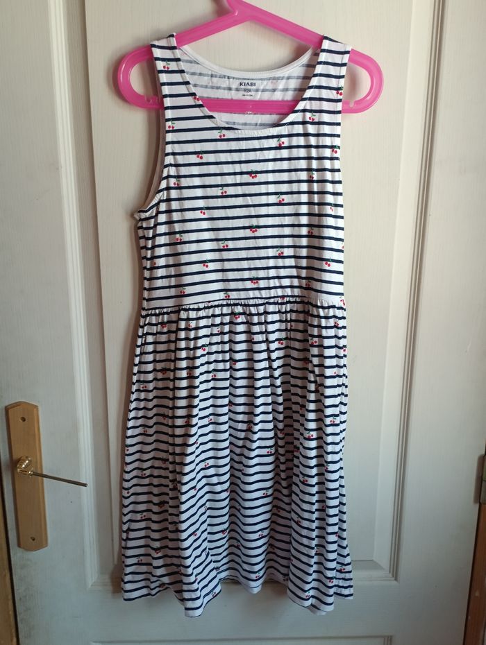 Robe neuve 12 ans