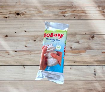 Pâte à modeler durcissante neuve