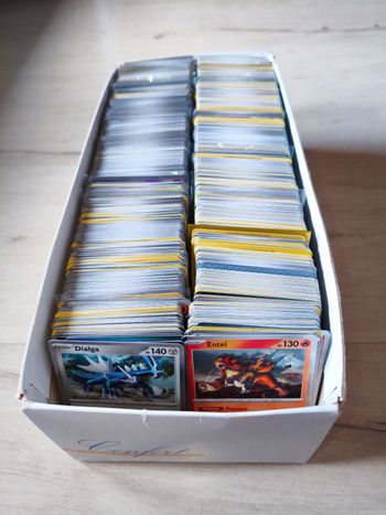 Lot de 100 cartes Pokémon 