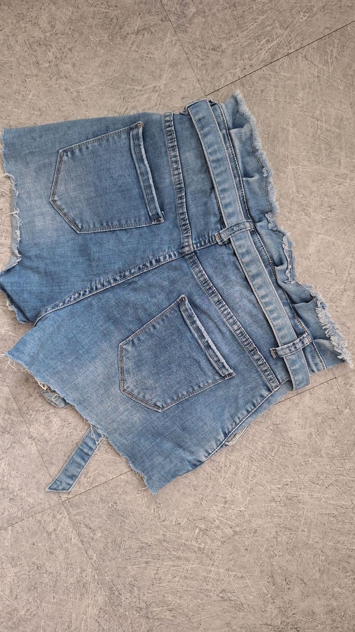 Short Laulia 42 - photo numéro 5