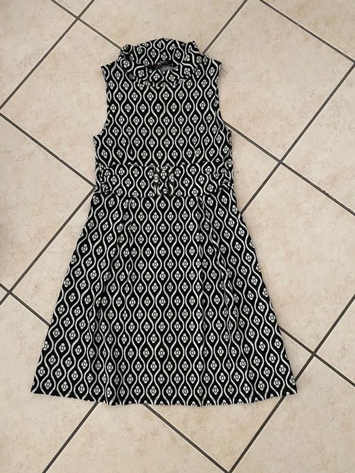 Robe à motif original - photo numéro 2